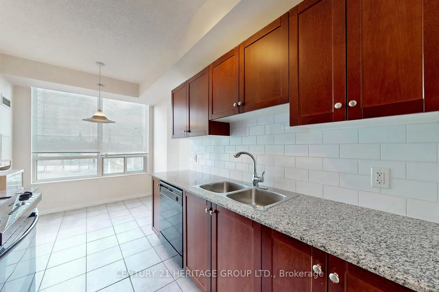 Additional image 4 of 1359 Rathburn Road 405