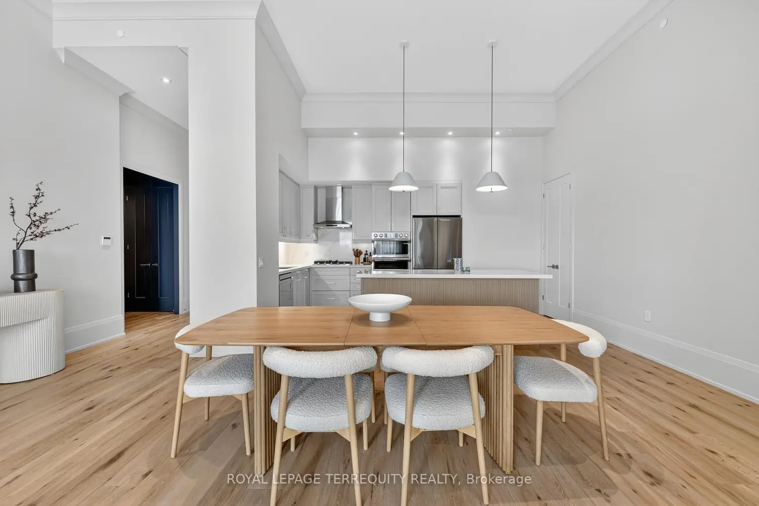 1 Hume Street Ph 615 photo 4