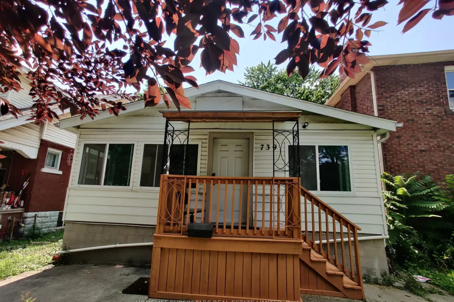 739 Campbell Avenue