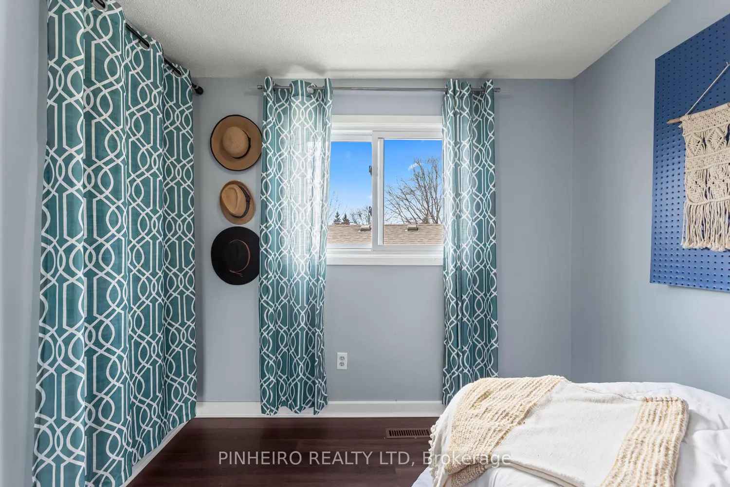Additional image 10 of 266 Ardsley Crescent