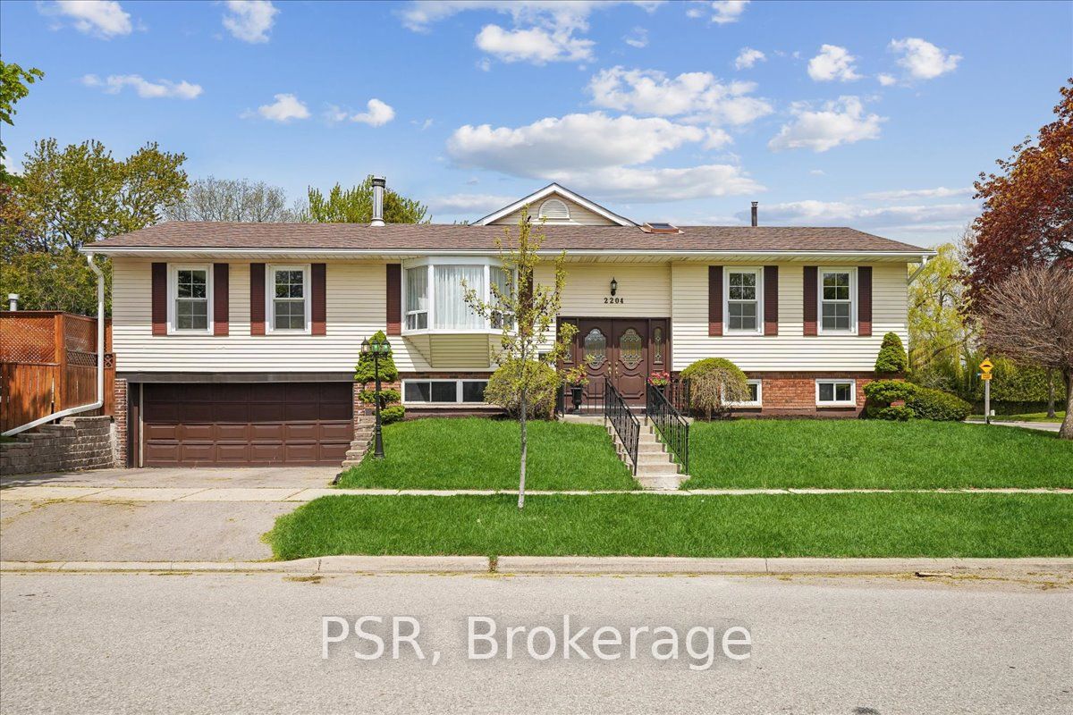 2204 Cartier Crescent, Burlington, ON, L7P 2Z5