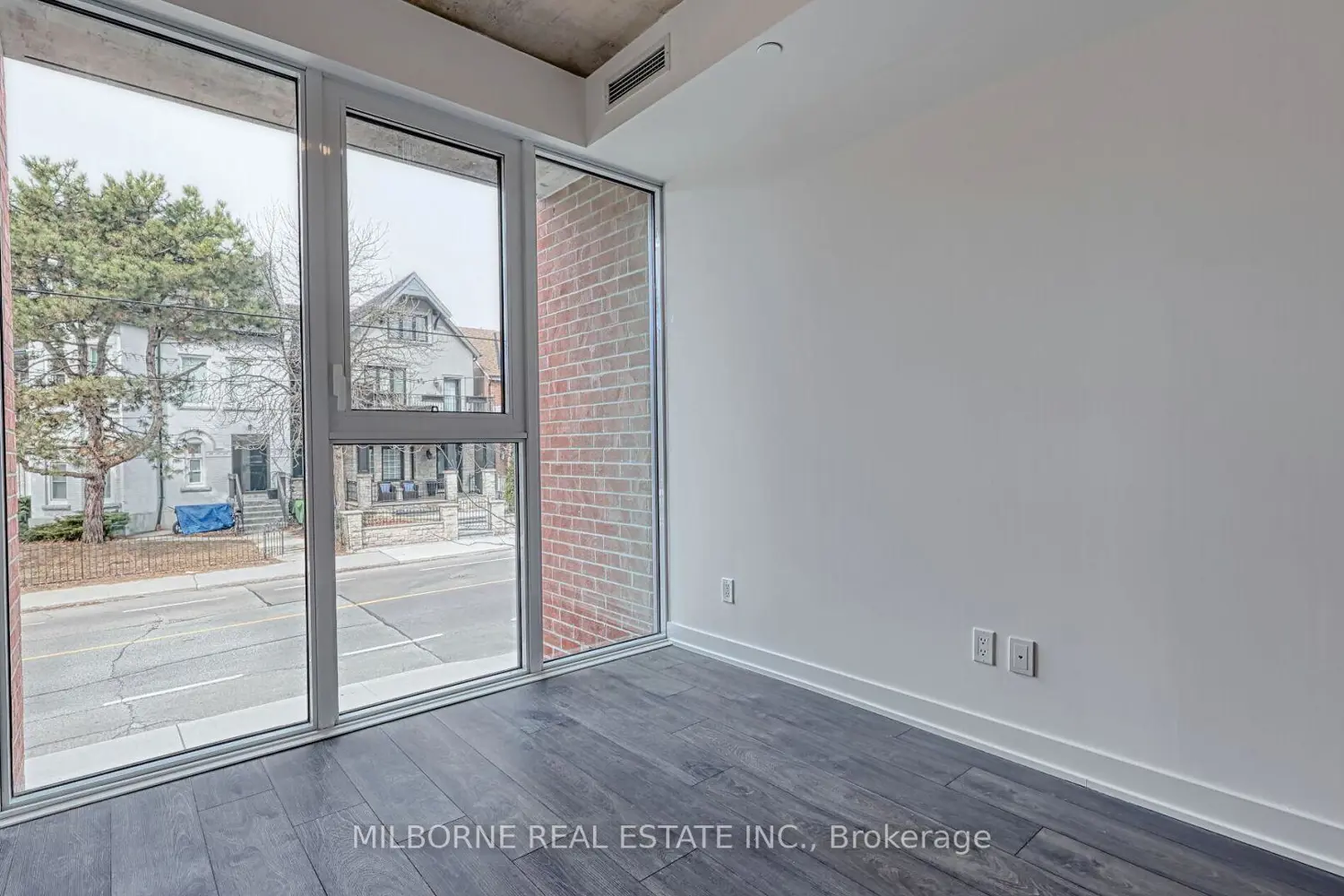 Additional image 12 of 57 Brock Avenue Th 103