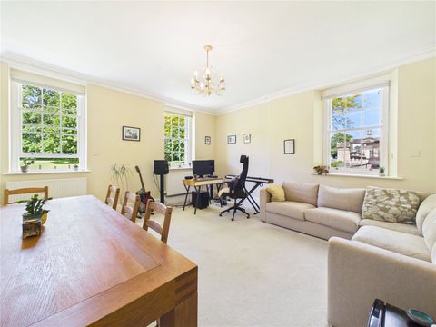 Long Fox Manor, Bristol BS4