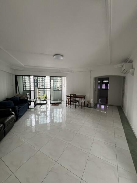 241 Compassvale Walk