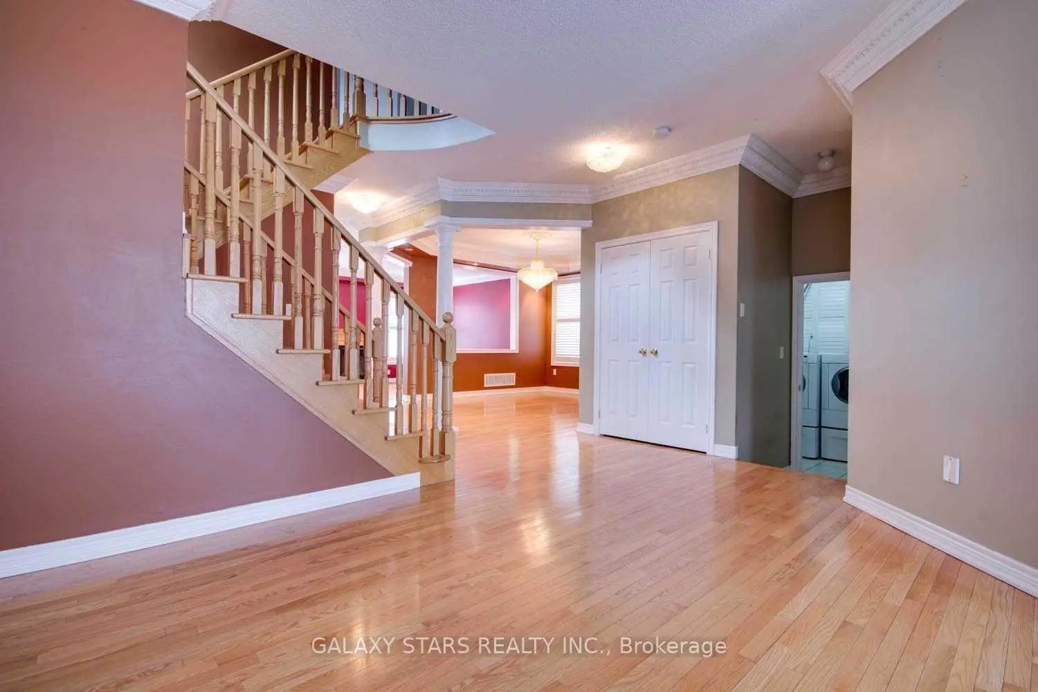 4 Spall Court photo 3