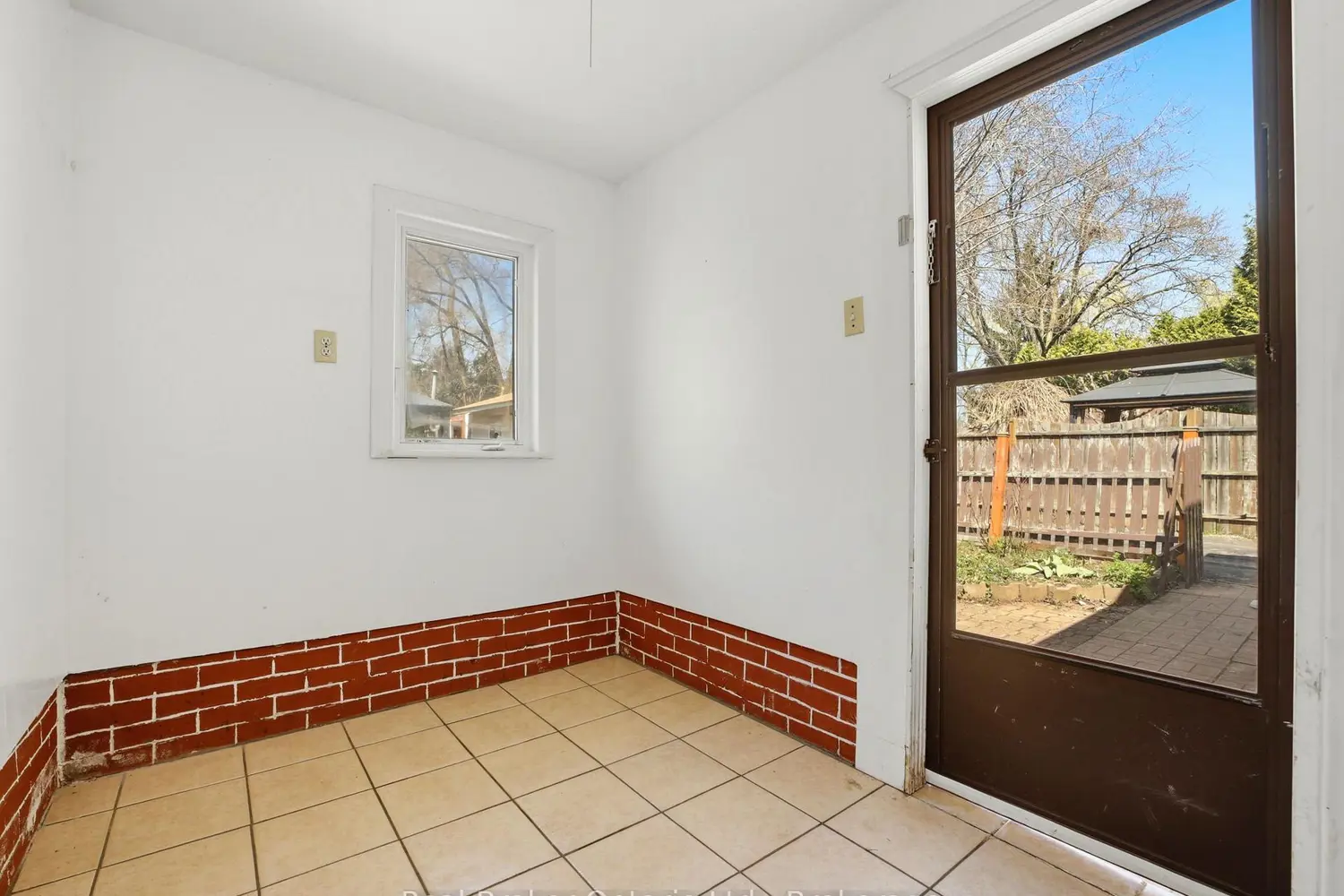 Additional image 13 of 393 Enfield Road