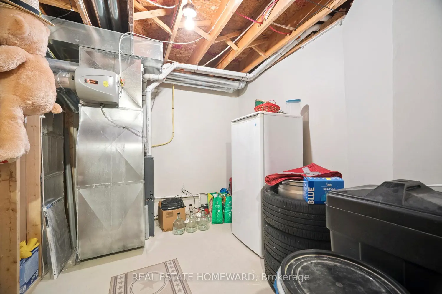 Additional image 19 of 1093 Nellis Street 12