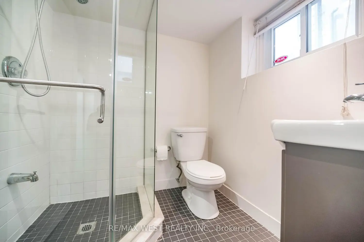 Additional image 12 of 79 Elmsthorpe Avenue