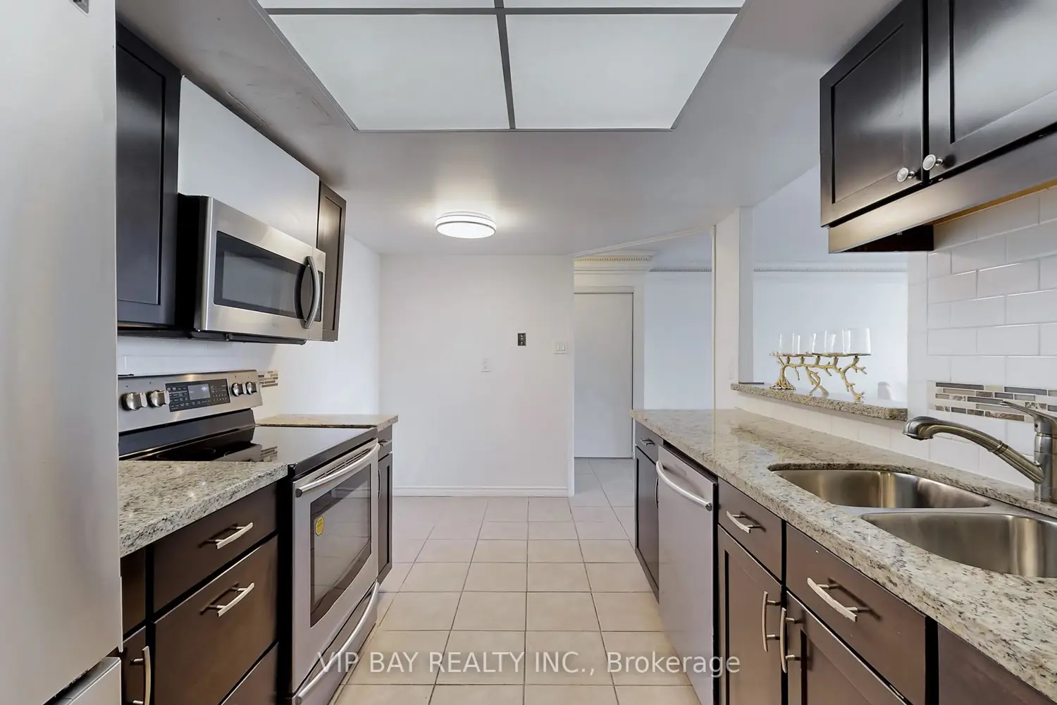 Additional image 18 of 32 Clarissa Drive 524