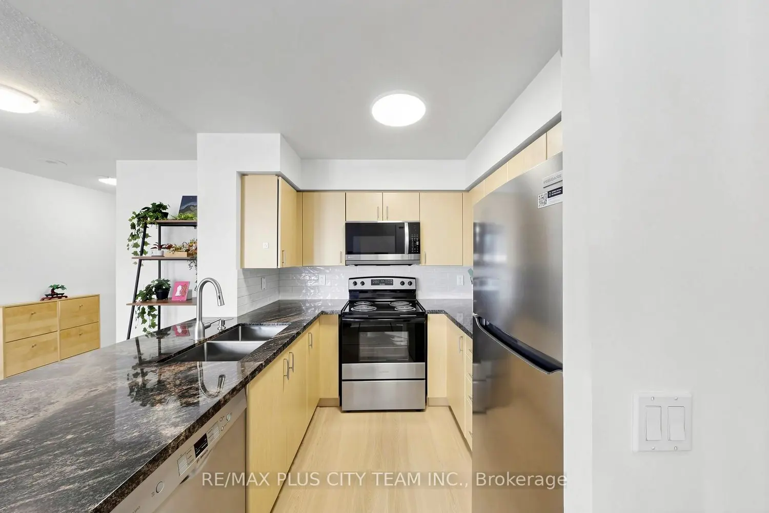 Additional image 3 of 4978 Yonge Street 2212