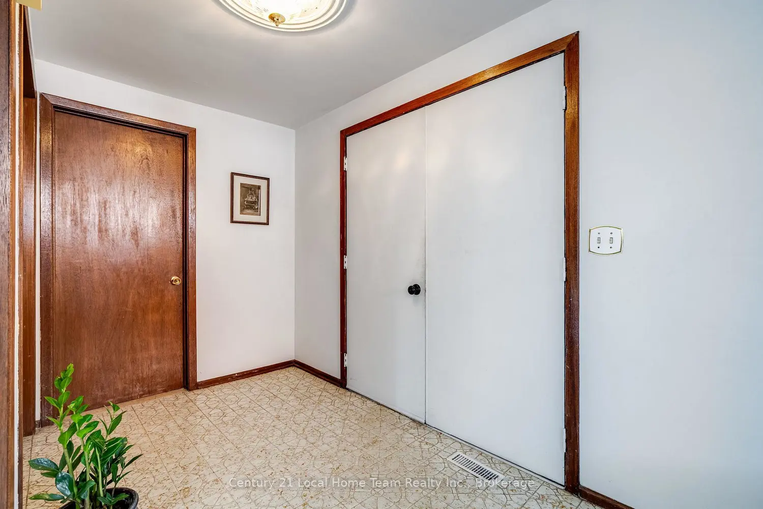Additional image 3 of 3770 Huntington Avenue