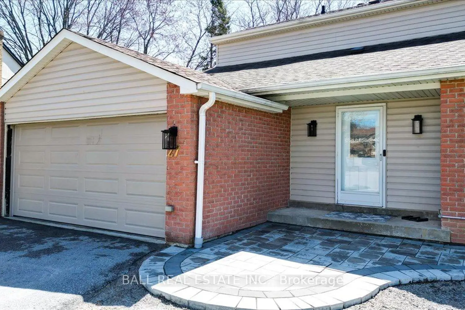 27 Blackstone Court photo 2