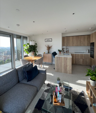 Tapestry Way, London E1