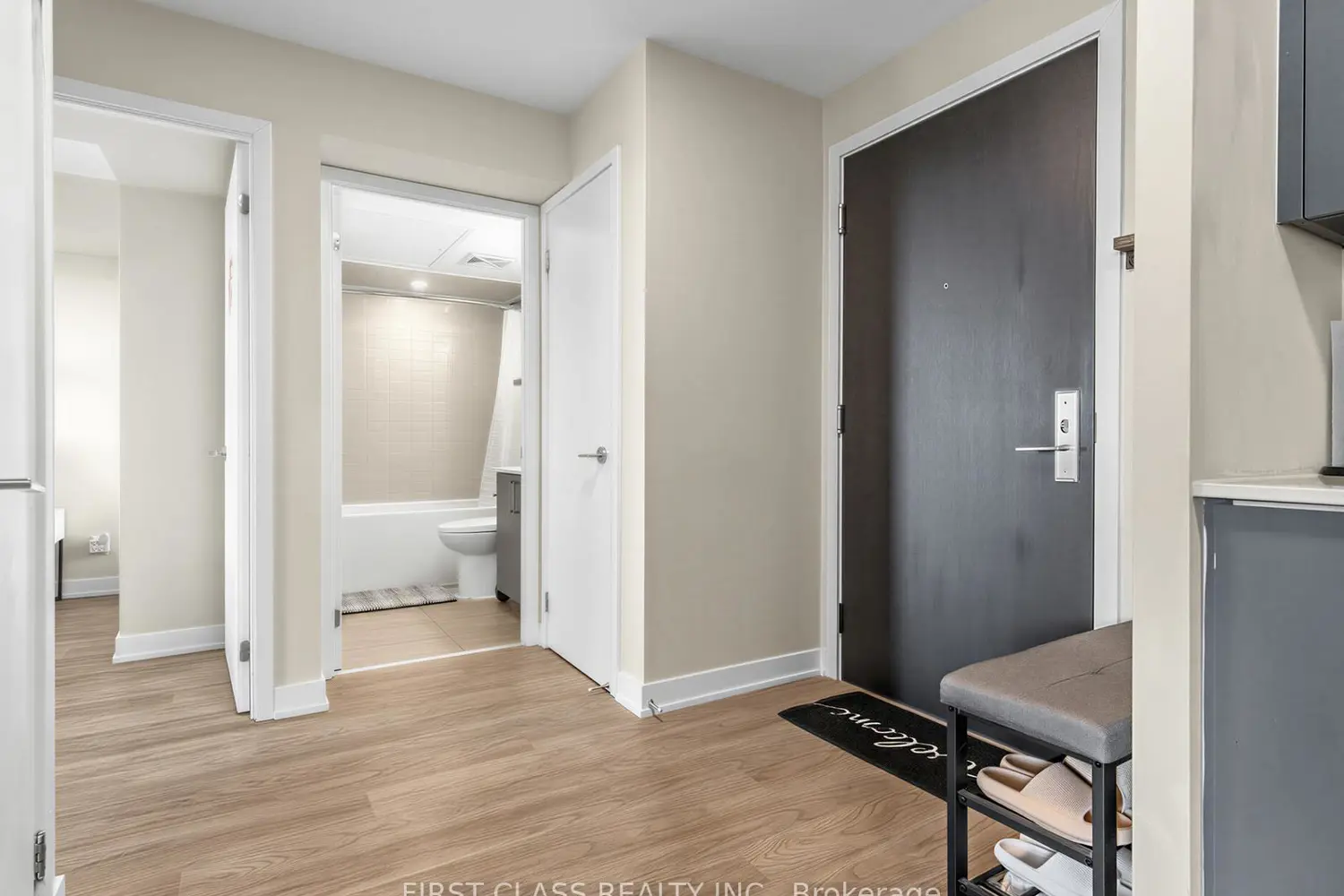 Additional image 6 of 38 Monte Kwinter Court 616