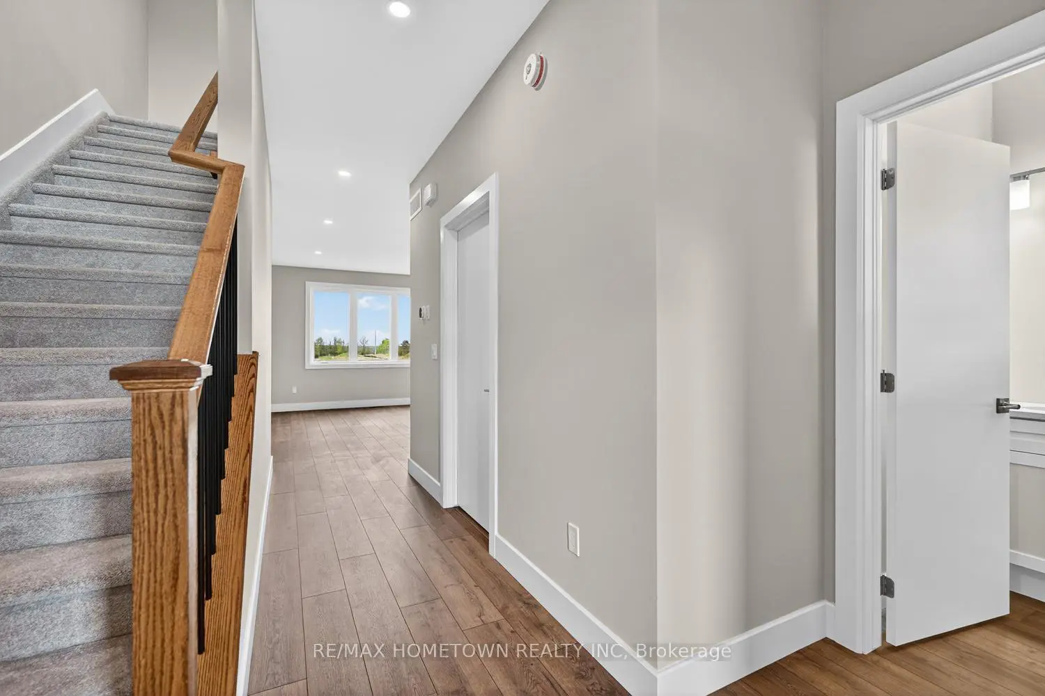 Additional image 5 of 1009 Dobbie Street
