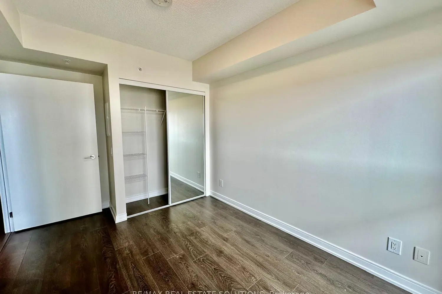 Additional image 11 of 30 Samuel Wood Way 1611