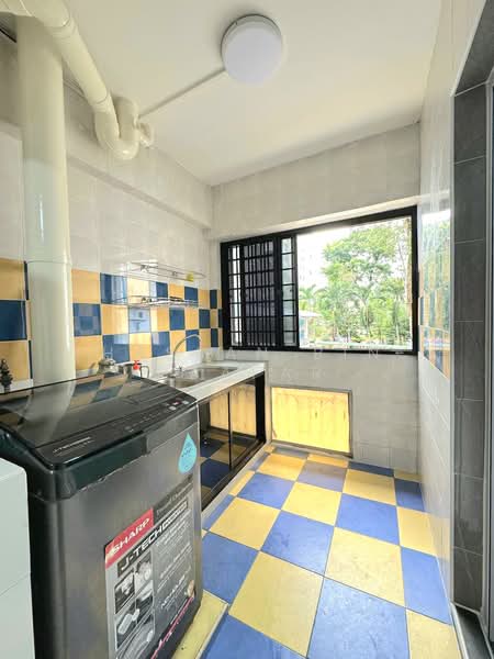 Additional image 2 of 401 Woodlands Street 41