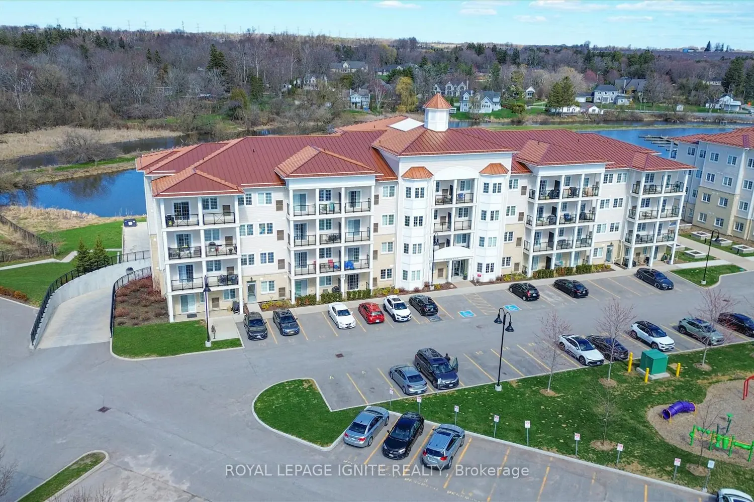 80 Shipway Avenue 215 photo 3