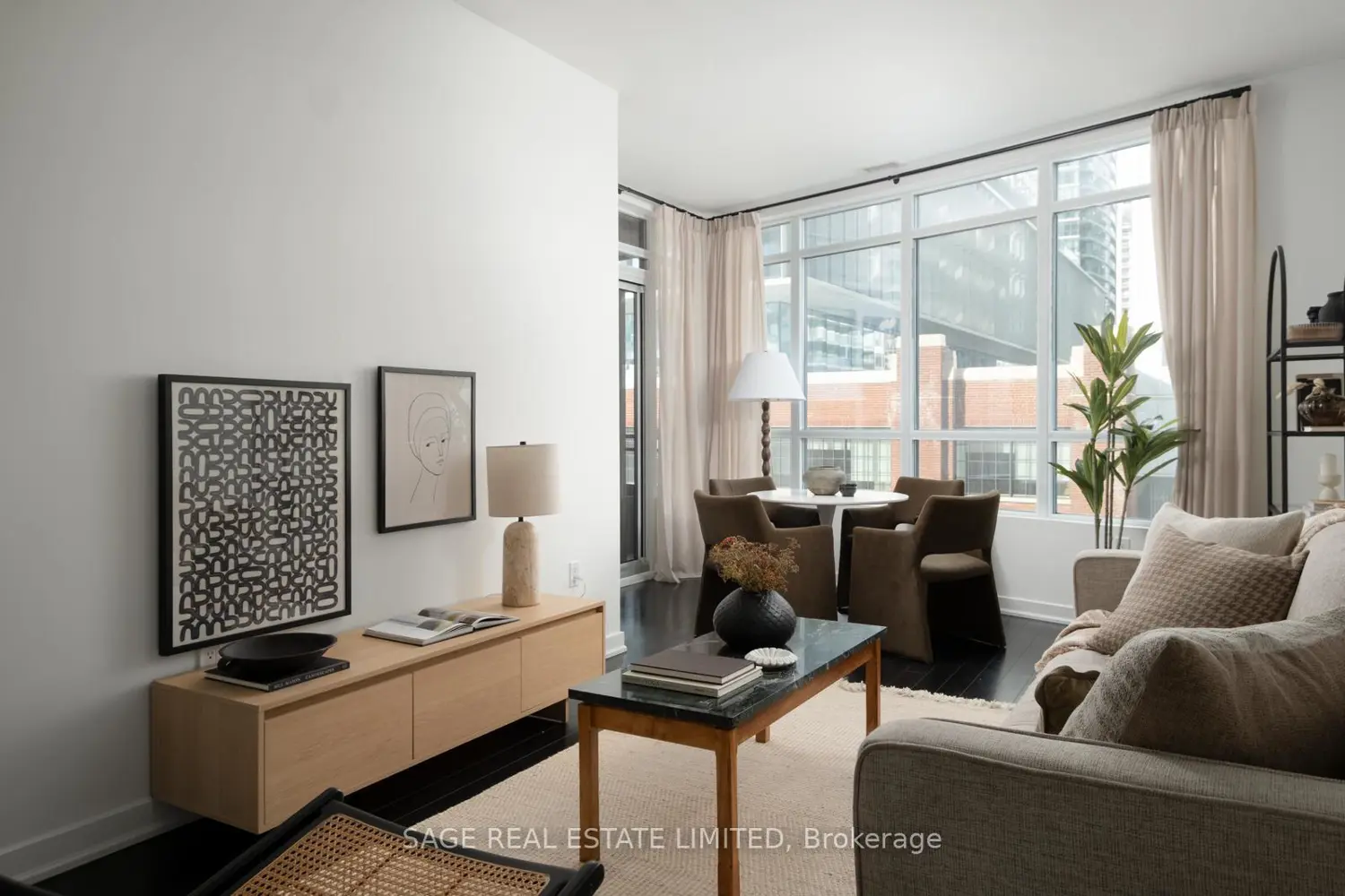 Additional image 10 of 38 Dan Leckie Way 728