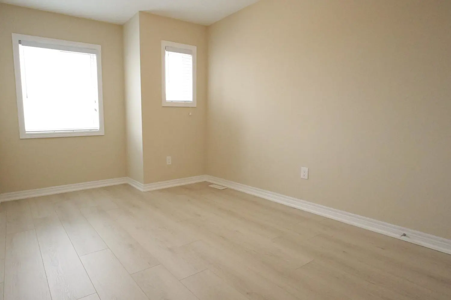 60 Canterbury Drive 25 photo 4