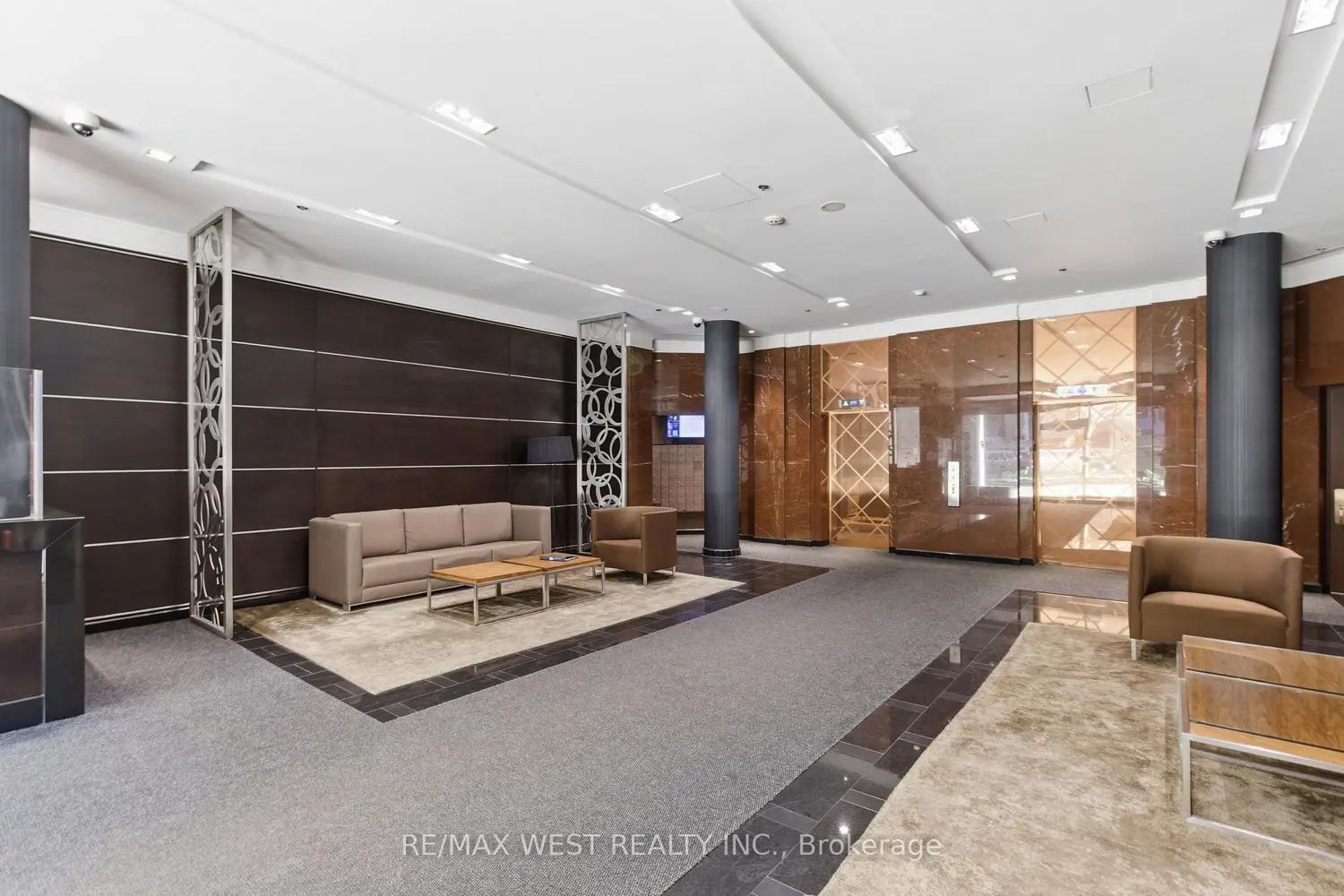 Additional image 3 of 55 Bloor Street 1709