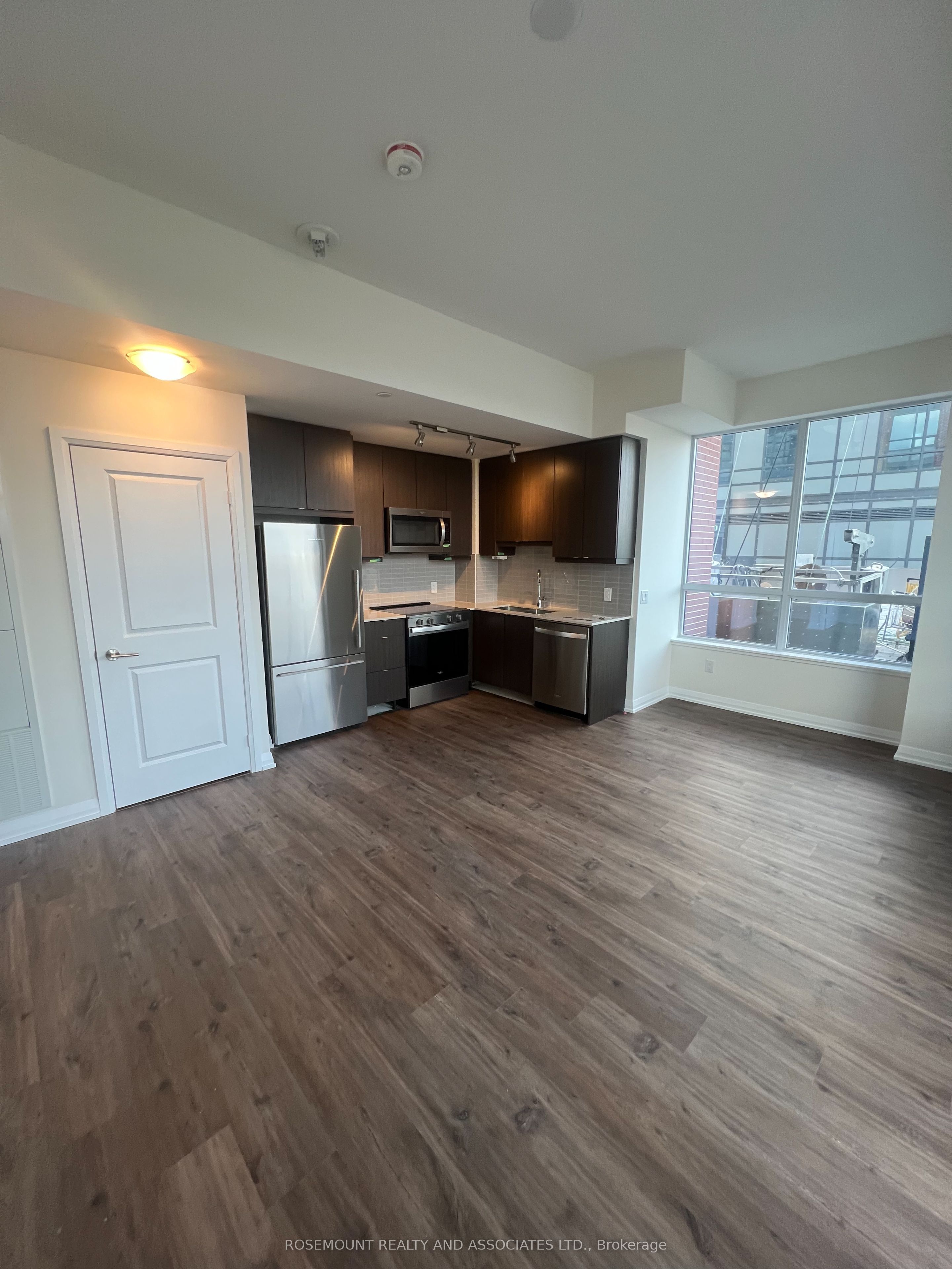 Additional image 3 of 1029-3270 Sheppard Avenue E, Toronto, ON, M1T 0B3