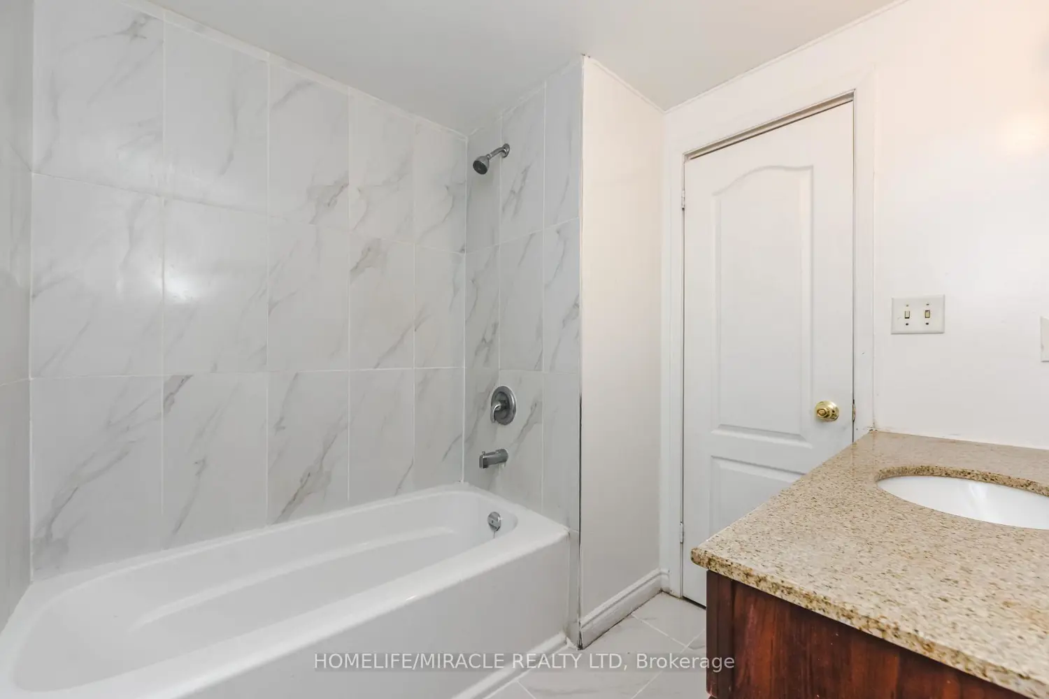 Additional image 15 of 72 Carleton Place 72