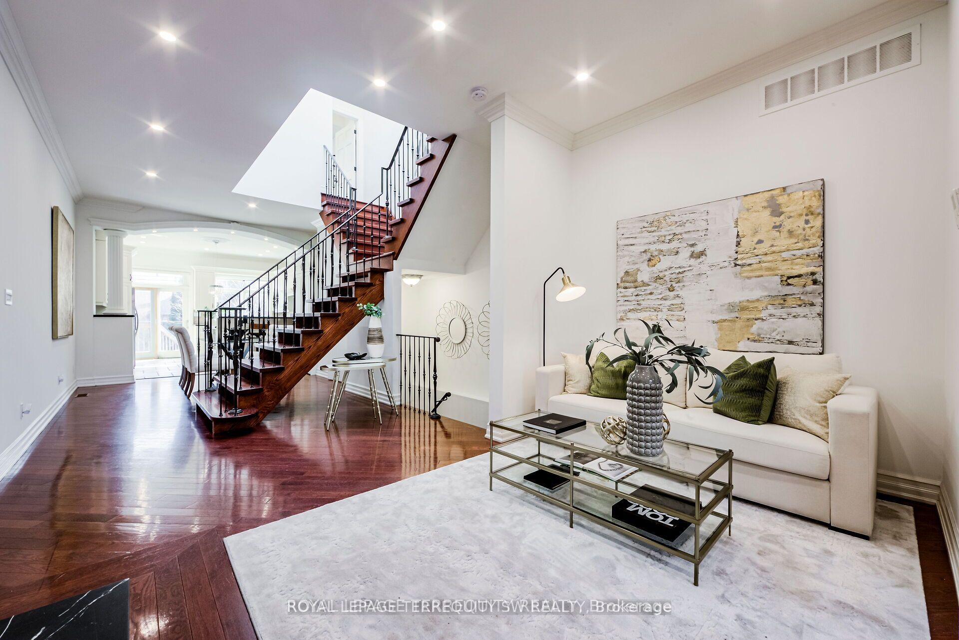 Additional image 2 of 329 Lippincott Street, Toronto, ON, M5S 2P6
