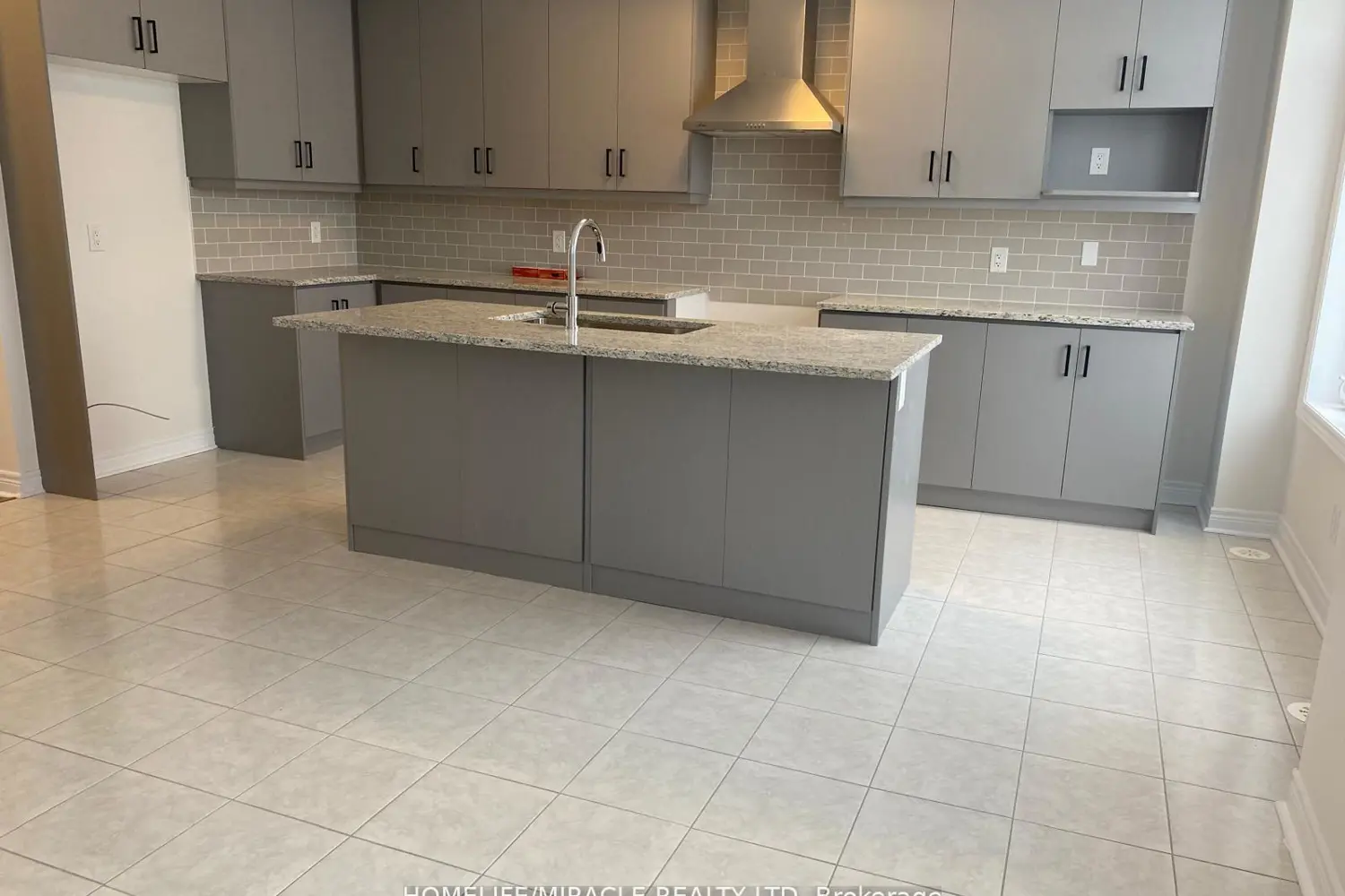 Additional image 10 of 94 Robert Eaton Avenue