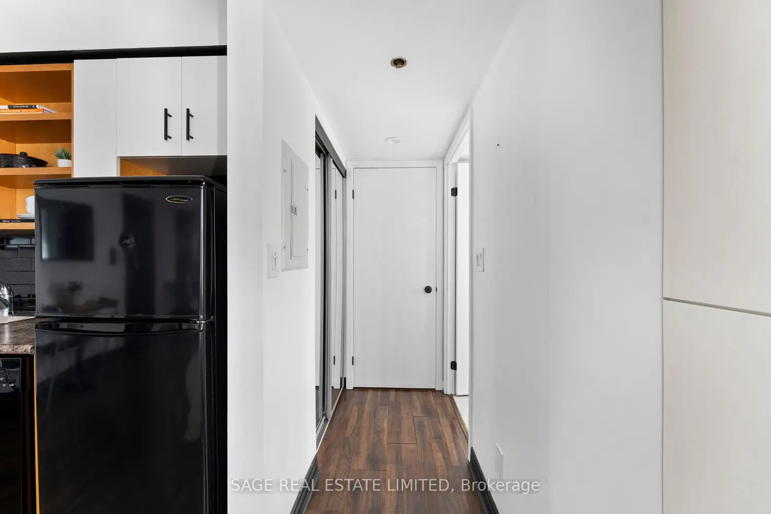 Additional image 5 of 200 Victoria Street 1507