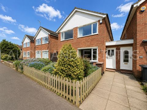 Great Slades, Potters Bar EN6
