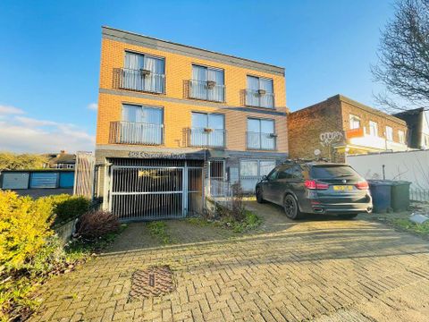 Greenford Road, Greenford UB6
