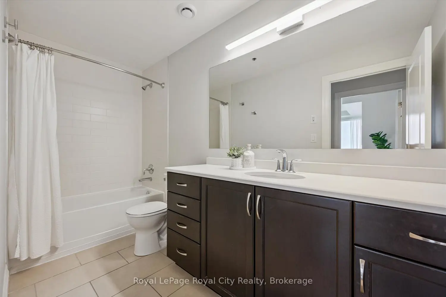 Additional image 8 of 160 Macdonell Street 1108