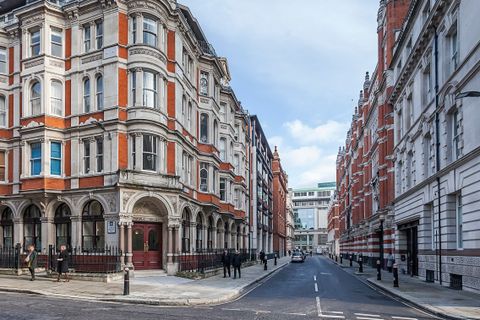 6 Temple Avenue, London EC4Y
