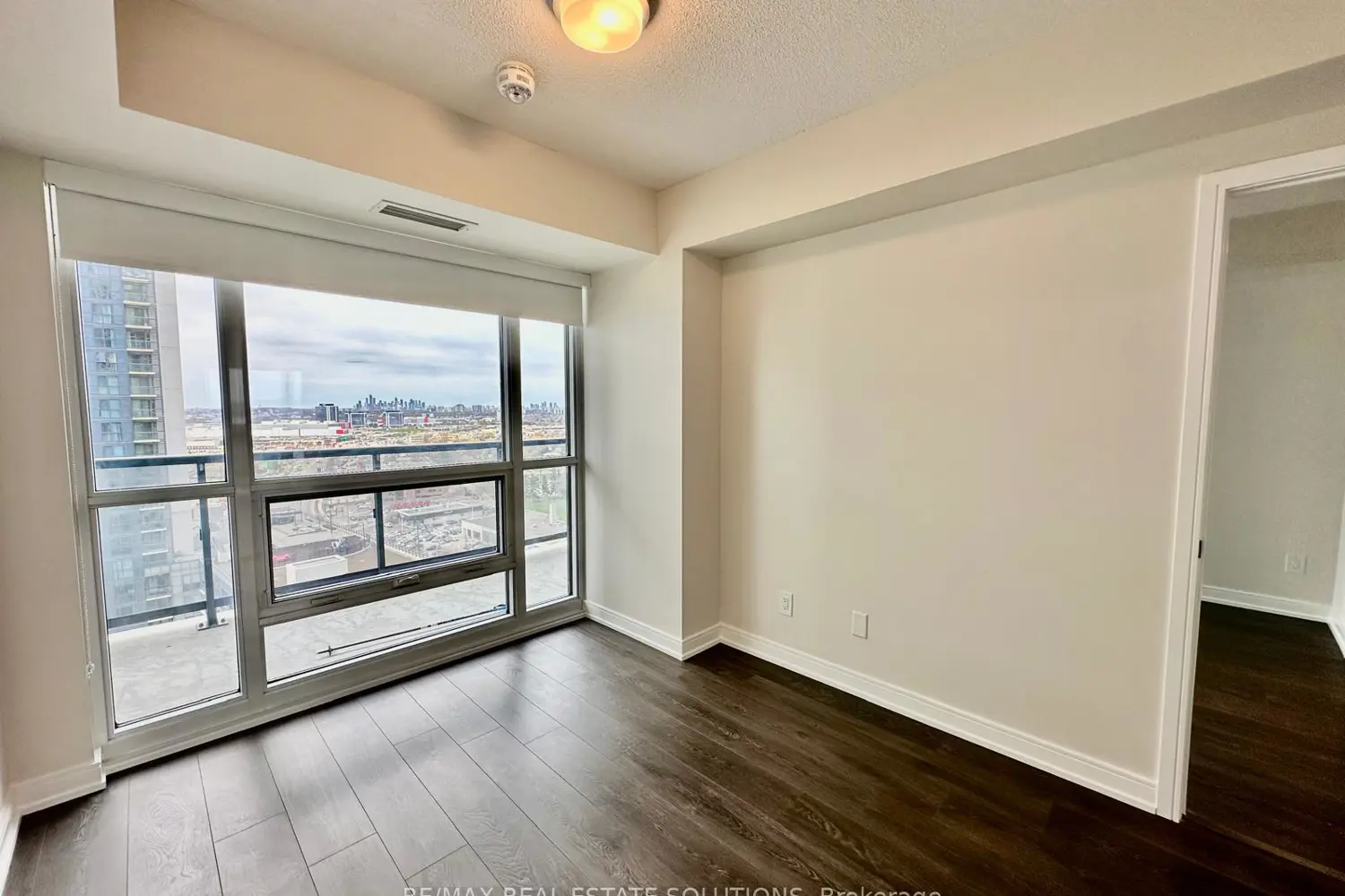 Additional image 12 of 30 Samuel Wood Way 1611