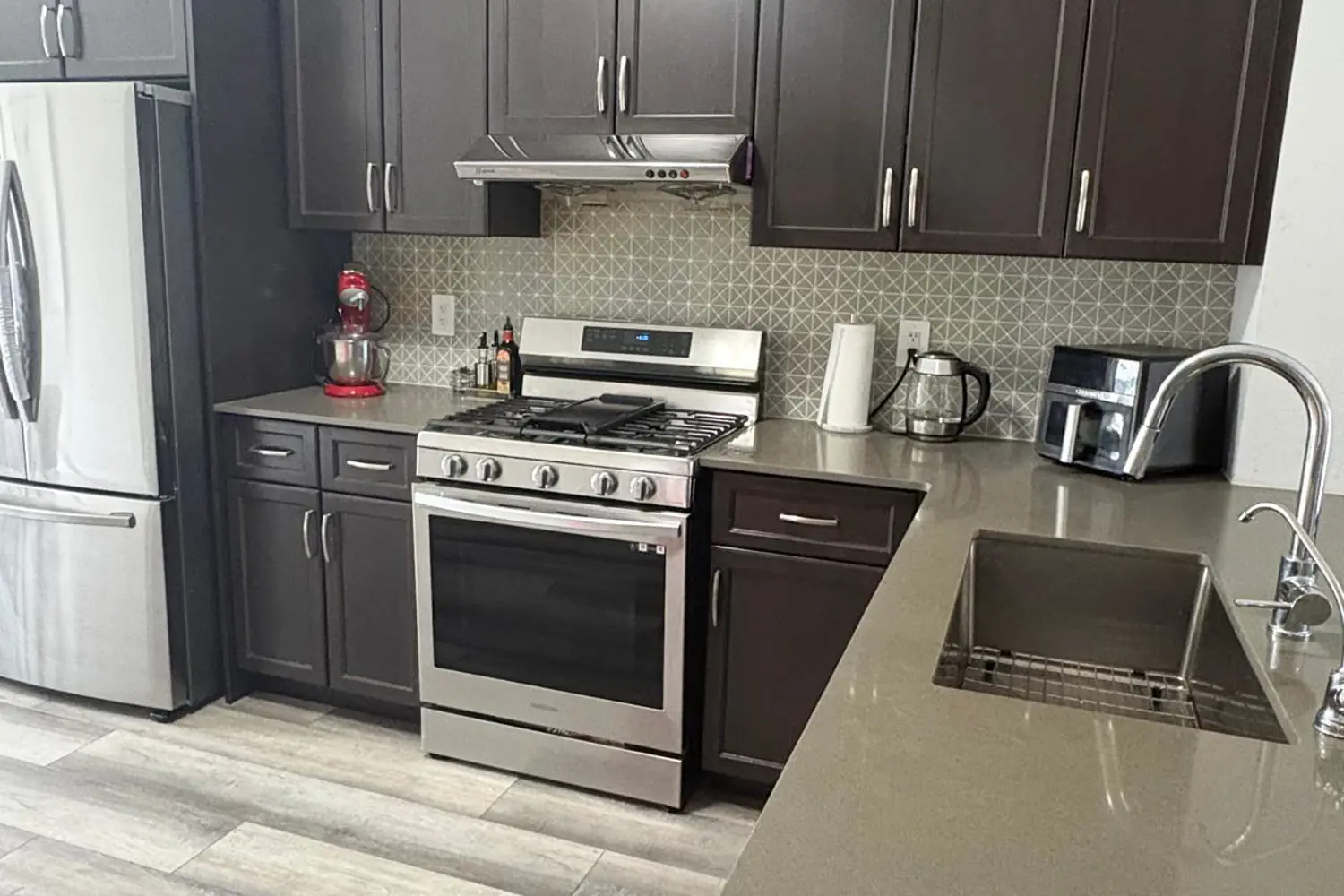 Additional image 11 of 720 Grey Street 9