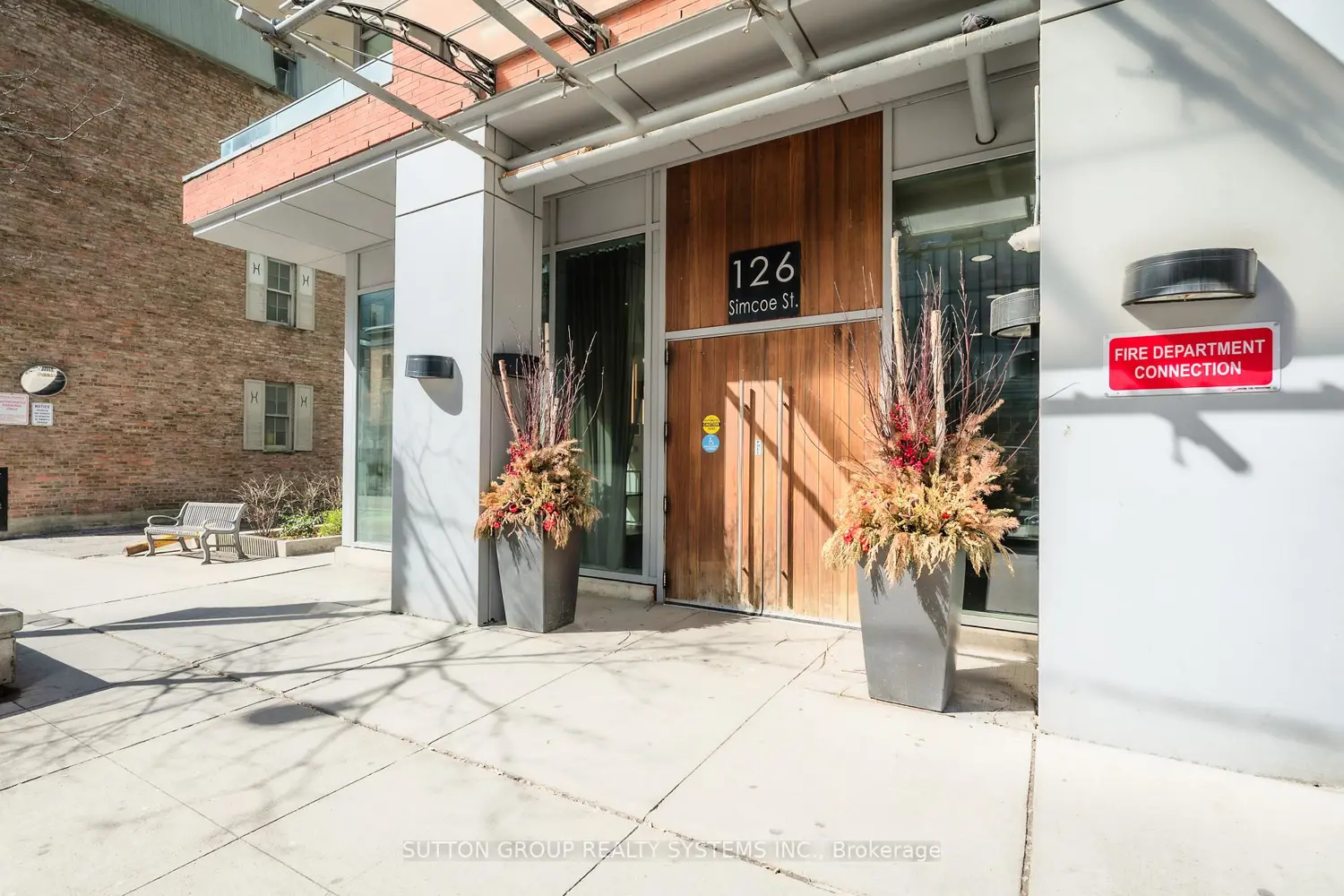 Additional image 2 of 126 Simcoe Street 1307