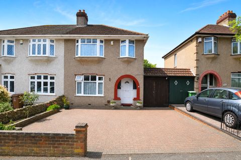 Berkeley Avenue, Bexleyheath DA7