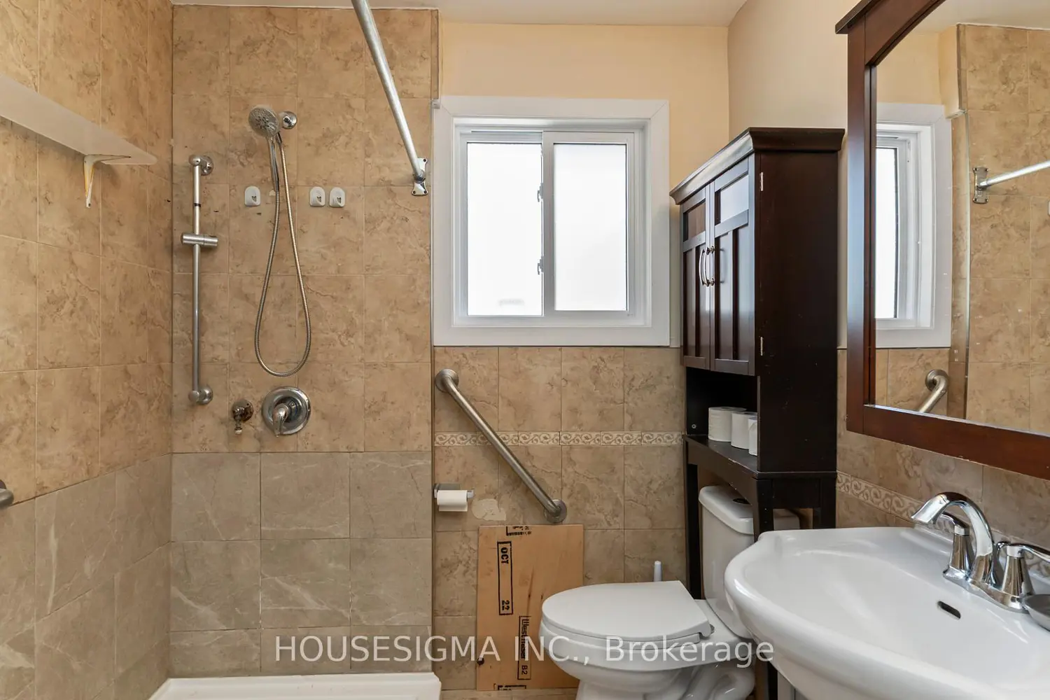 Additional image 11 of 286 Burlington Crescent