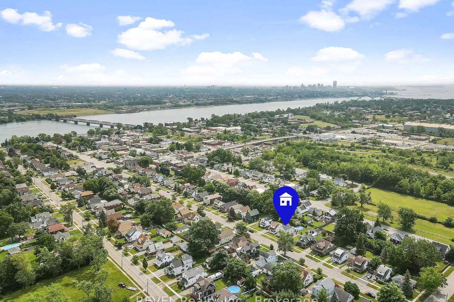 Additional image 18 of 259 Dufferin Street