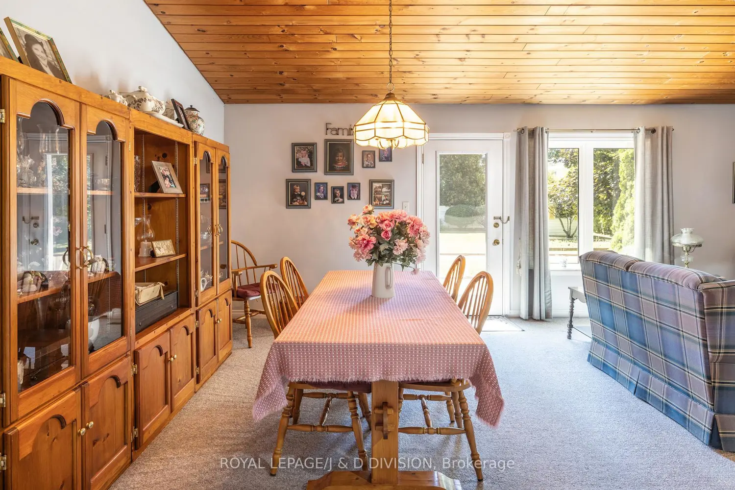 478 Johnson Street photo 5