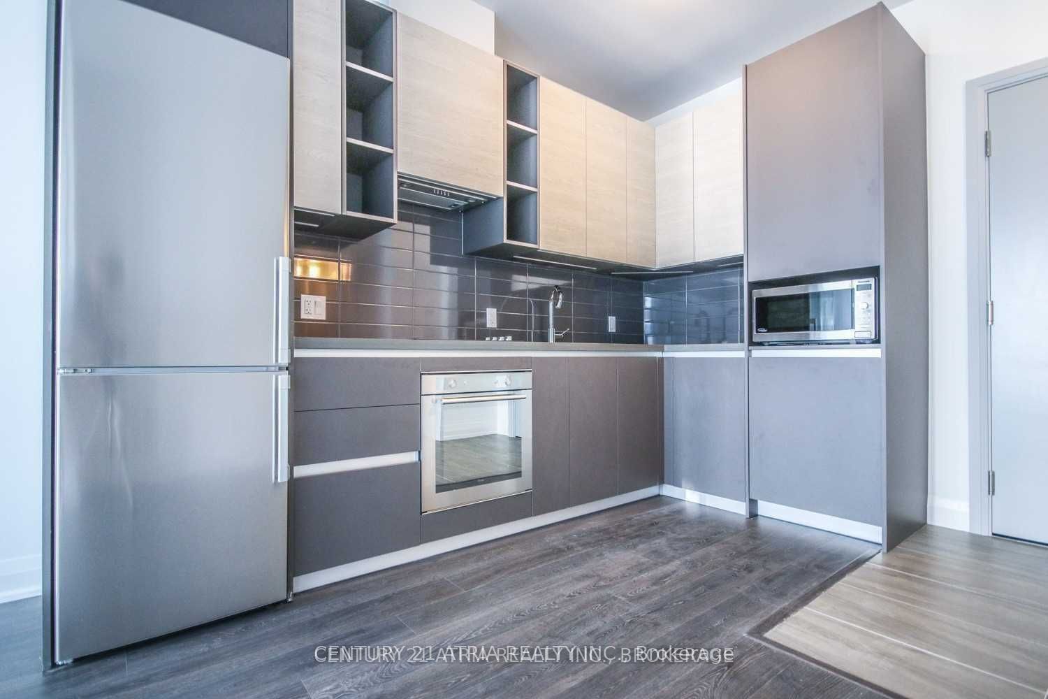 703-396 Highway 7 Road E, Richmond Hill, ON, L4B 0G7 photo 5