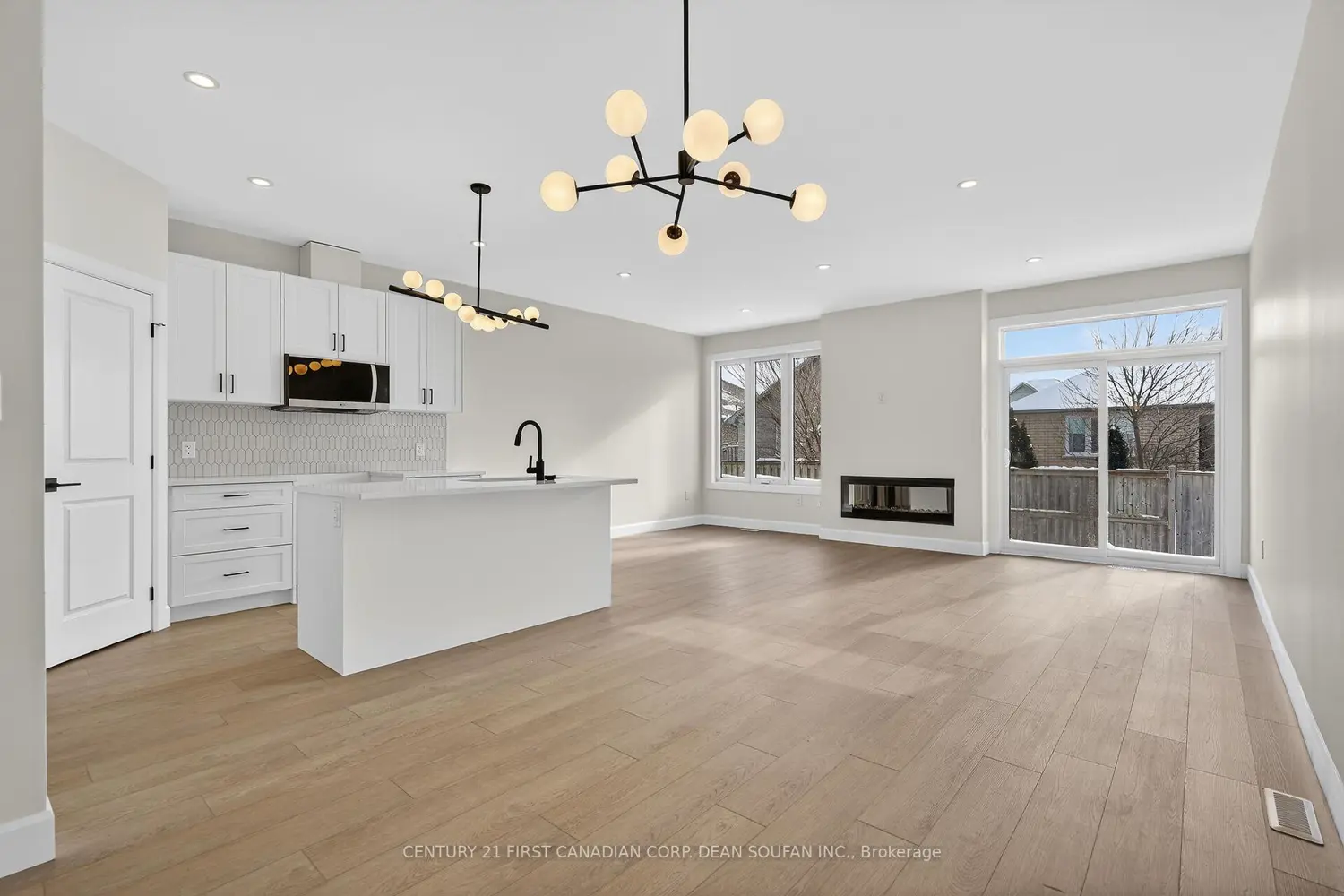 Additional image 3 of 857 Catalpa Square