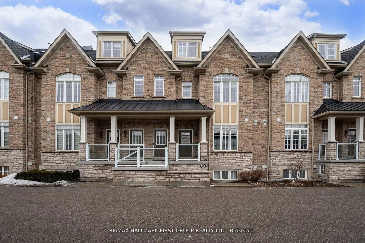 70 Lovegrove Lane