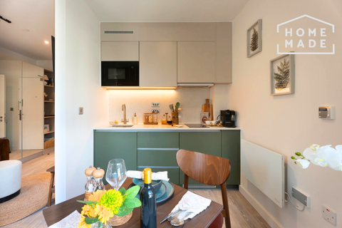 The Rex, Clarence St. KT1, Studio to rent