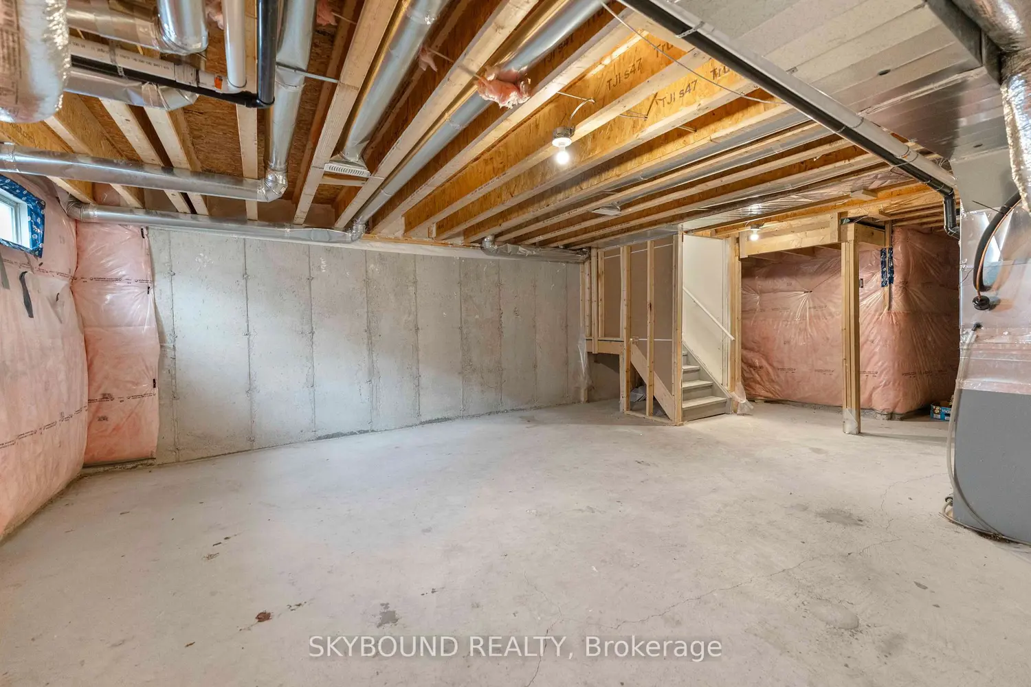 Additional image 13 of 70 Munro Circle