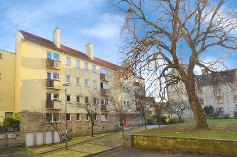 Chessels Court, Holyrood, Edinburgh EH8