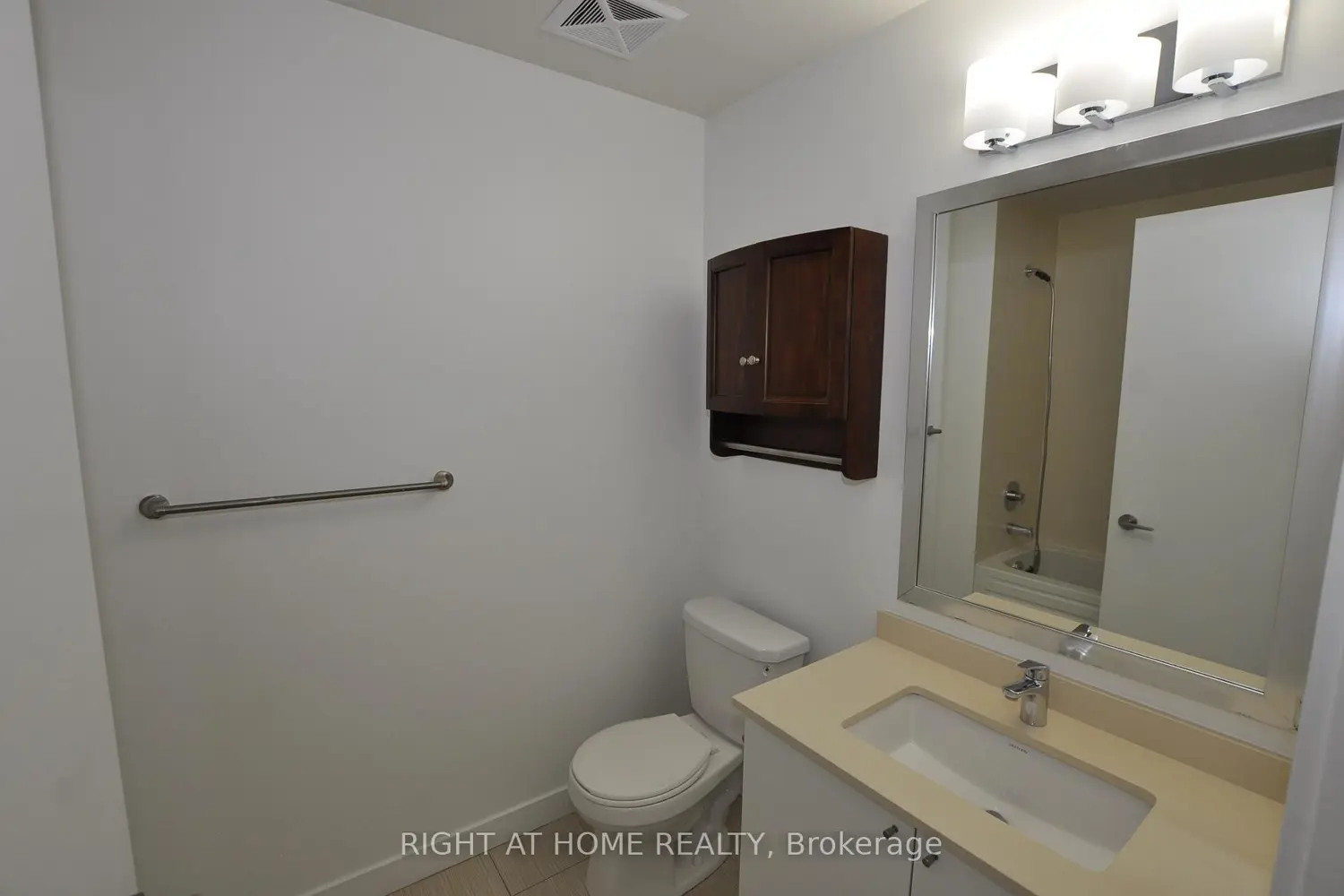 Additional image 6 of 3975 Grand Park Drive 909