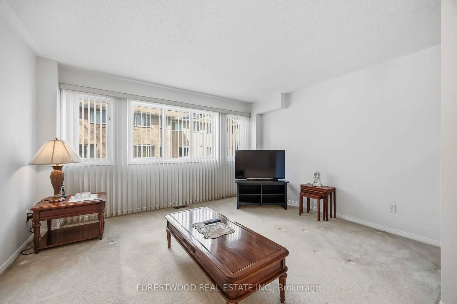 48 Pioneer Avenue photo 5