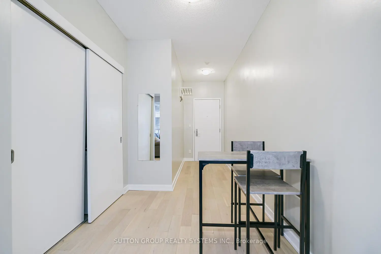 Additional image 3 of 126 Simcoe Street 1307